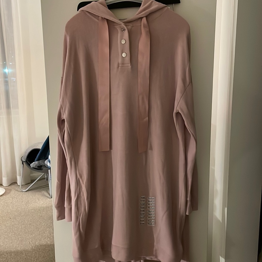 Coco + Carmen rose color lounge outfit size S/M. NWT